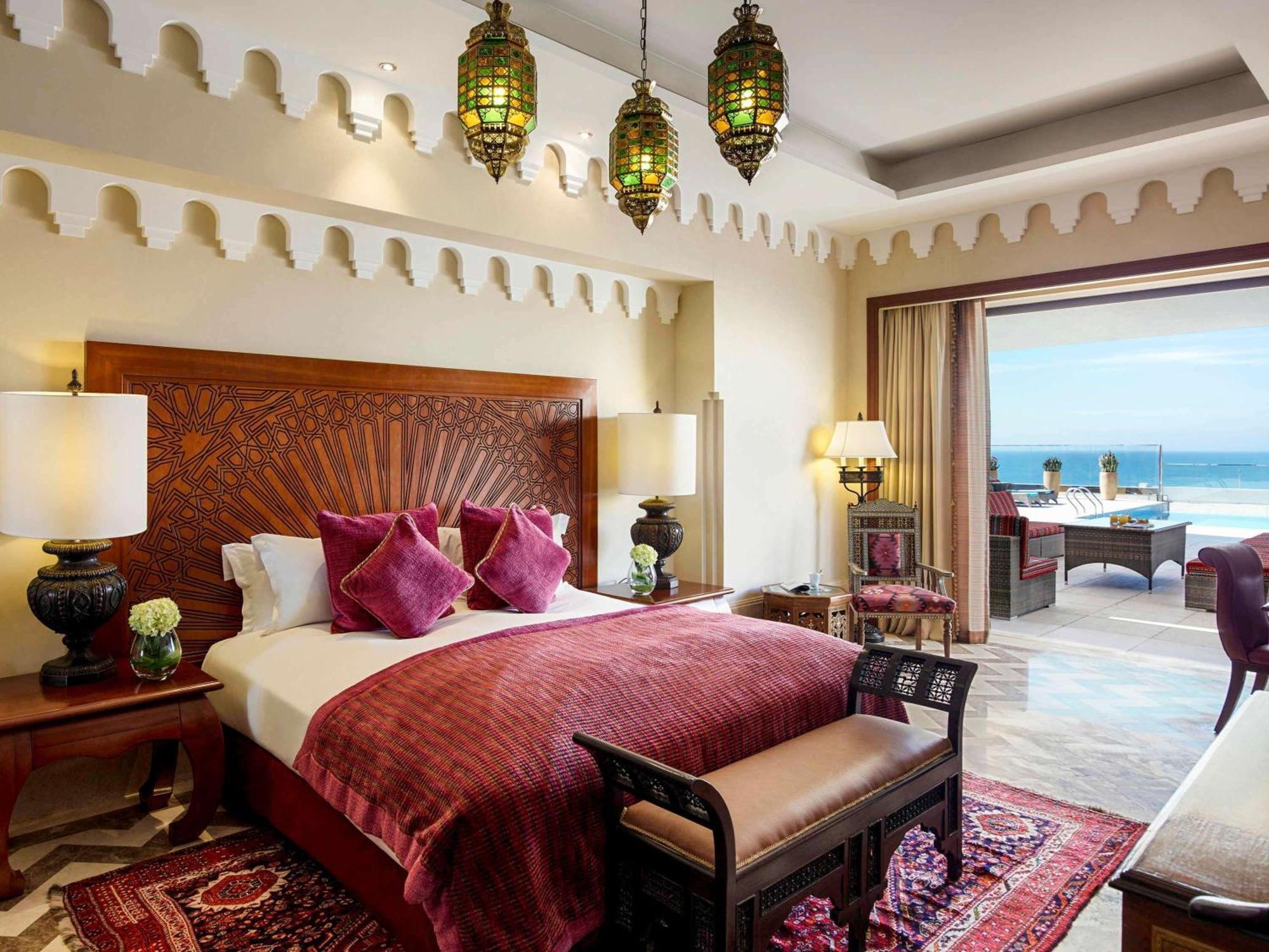 索菲特巴林匝拉塔拉萨海水疗酒店 麦纳麦 外观 照片 A bedroom at the resort